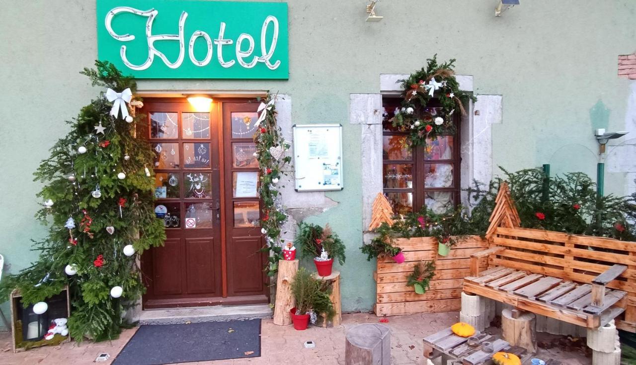 Le Saint Vincent Hotel Apremont  Eksteriør billede